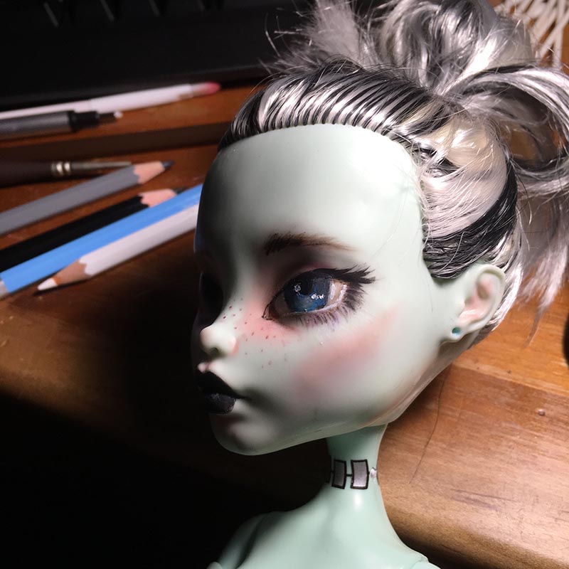 a different angle of the same monster high doll as the previous picture.